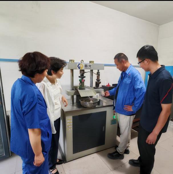 深化产教融合，共促行业发展 材料系耐火科技特派团入企调研与新材料技术推广纪实